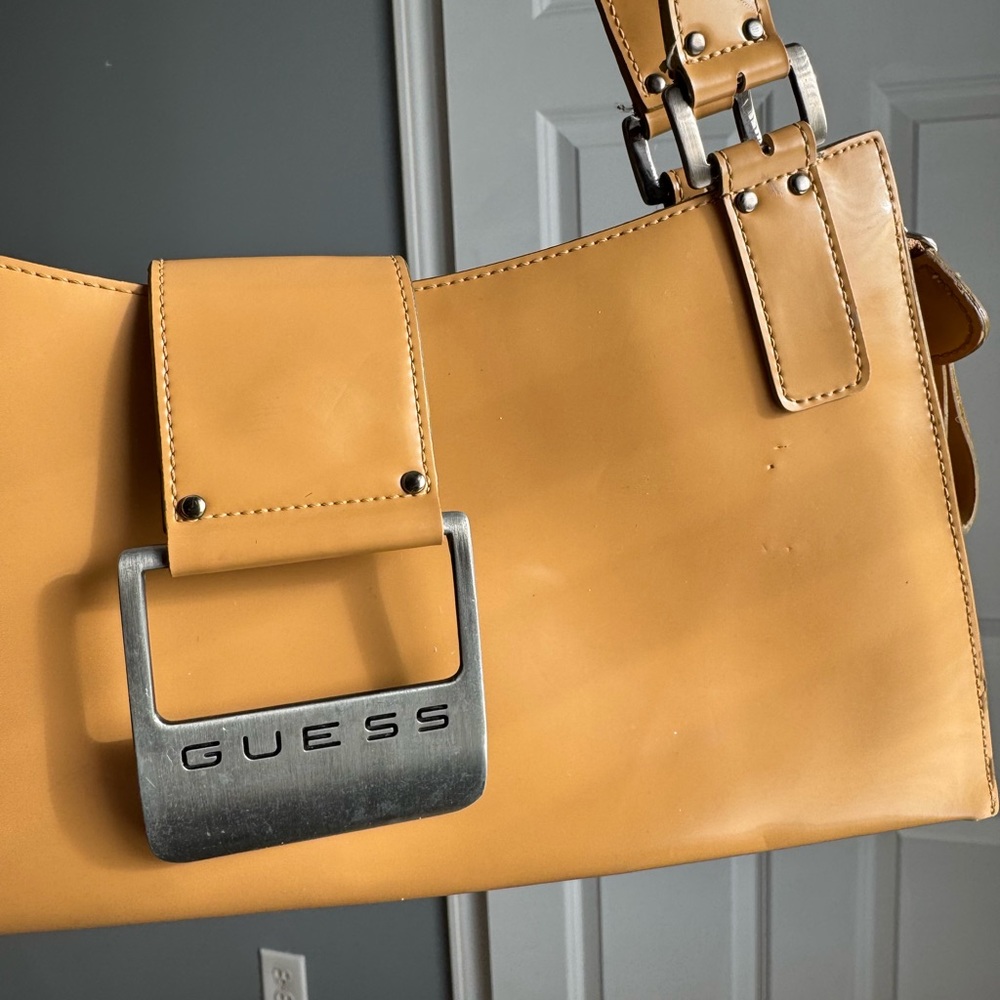 GUESS purse - Picture 6 of 7